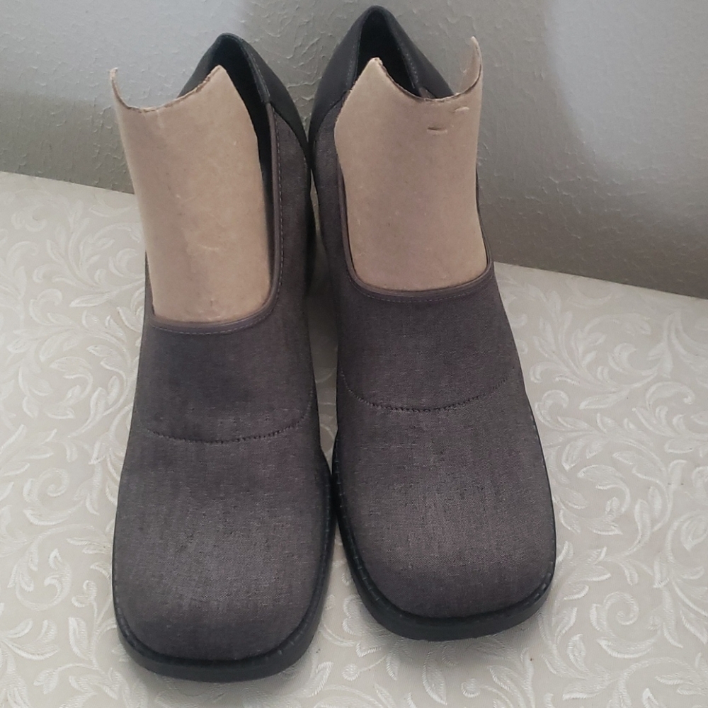 Grey slip on dress shoes